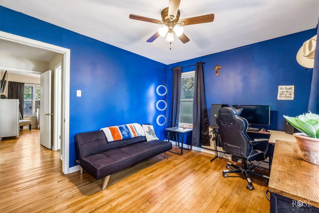 Image 12 of property listing at 318 River Oaks Street, San Angelo, TX 76903