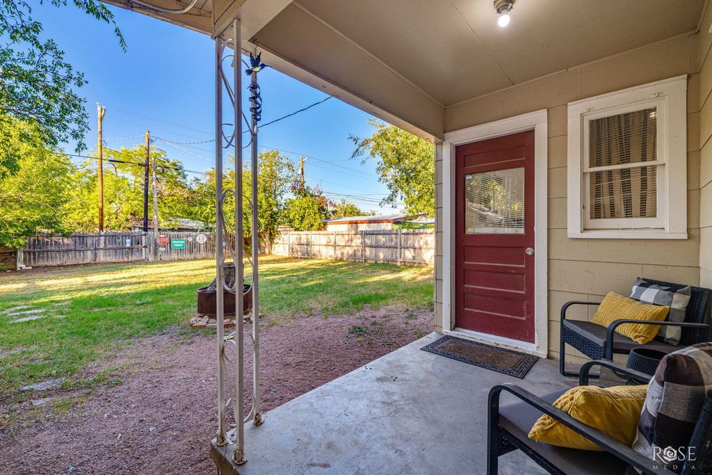 Image 13 of property listing at 318 River Oaks Street, San Angelo, TX 76903