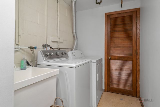 1111 S Waukegan Road 4, Lake Forest, IL 60045