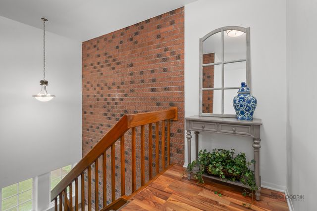 1111 S Waukegan Road 4, Lake Forest, IL 60045