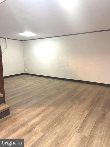 122 ELIZABETH ST, Millersville, PA 17551
