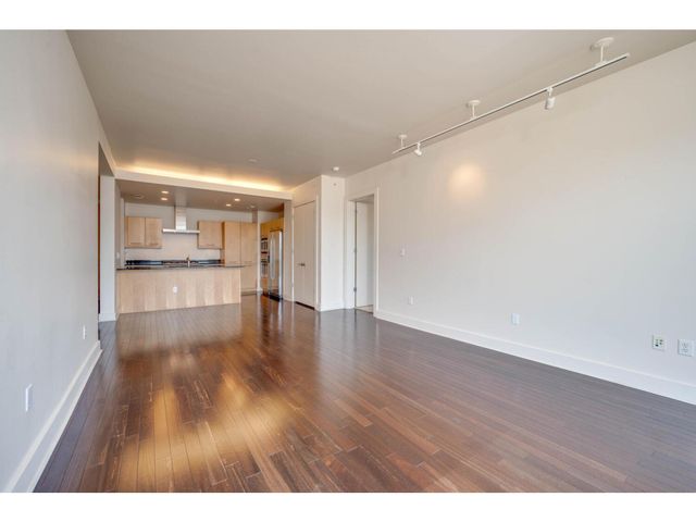 210 Lee Barton DR 411, Austin, TX 78704