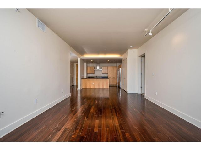 210 Lee Barton DR 411, Austin, TX 78704