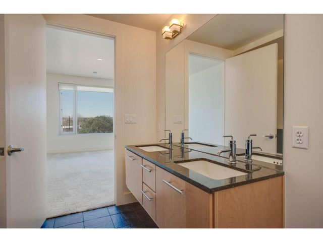 210 Lee Barton DR 411, Austin, TX 78704