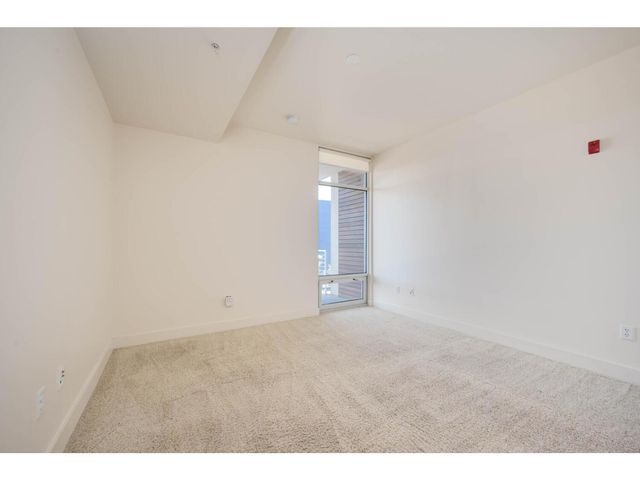 210 Lee Barton DR 411, Austin, TX 78704