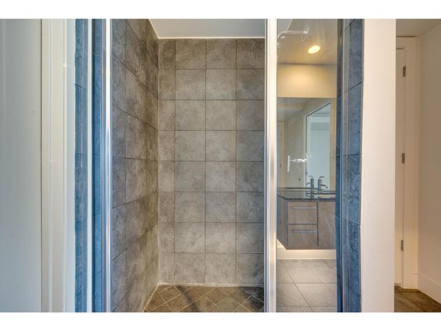 210 Lee Barton DR 411, Austin, TX 78704