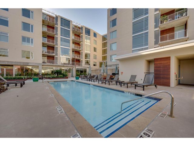 210 Lee Barton DR 411, Austin, TX 78704