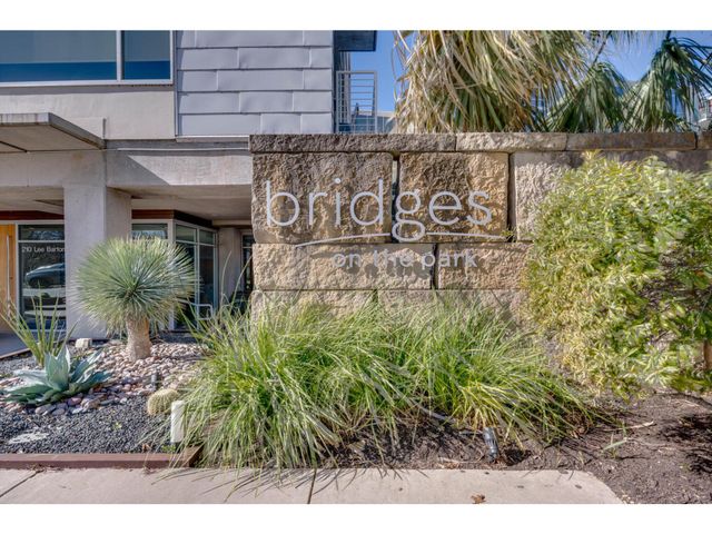 210 Lee Barton DR 411, Austin, TX 78704