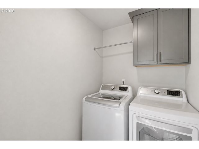 1546 S CAMILLE Pl, Newberg, OR 97132