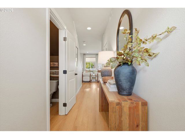 1546 S CAMILLE Pl, Newberg, OR 97132