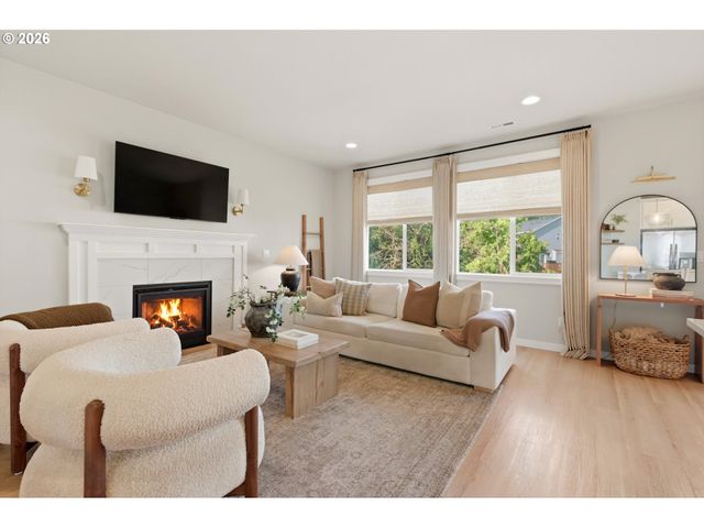 1546 S CAMILLE Pl, Newberg, OR 97132