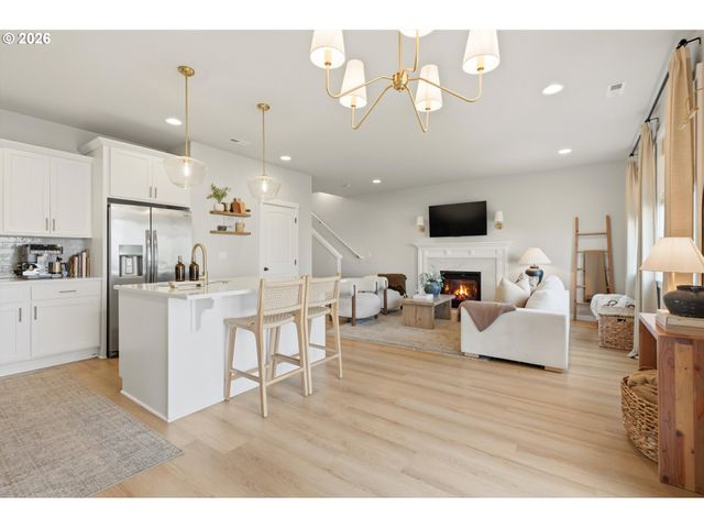 1546 S CAMILLE Pl, Newberg, OR 97132