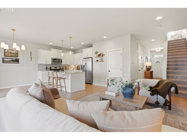 1546 S CAMILLE Pl, Newberg, OR 97132