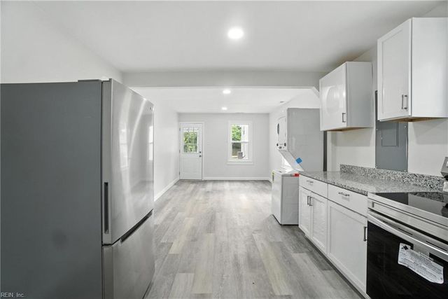 442 Wilson ST, Suffolk, VA 23434