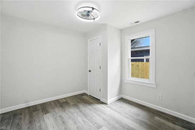 442 Wilson ST, Suffolk, VA 23434