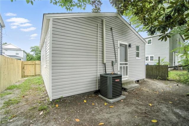 442 Wilson ST, Suffolk, VA 23434