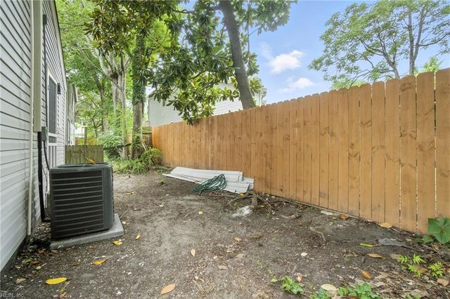 442 Wilson ST, Suffolk, VA 23434