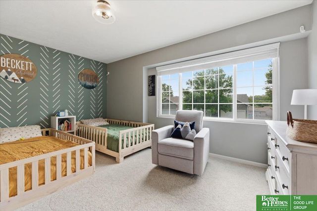 7504 N 77th Avenue, Omaha, NE 68122