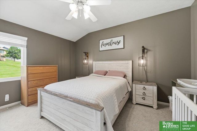 7504 N 77th Avenue, Omaha, NE 68122