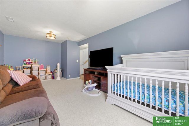7504 N 77th Avenue, Omaha, NE 68122