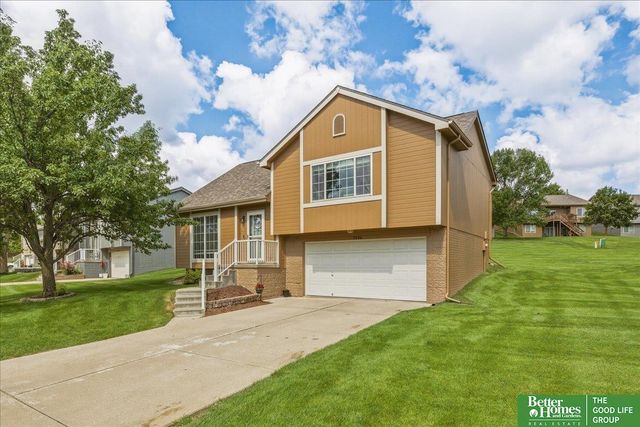 7504 N 77th Avenue, Omaha, NE 68122