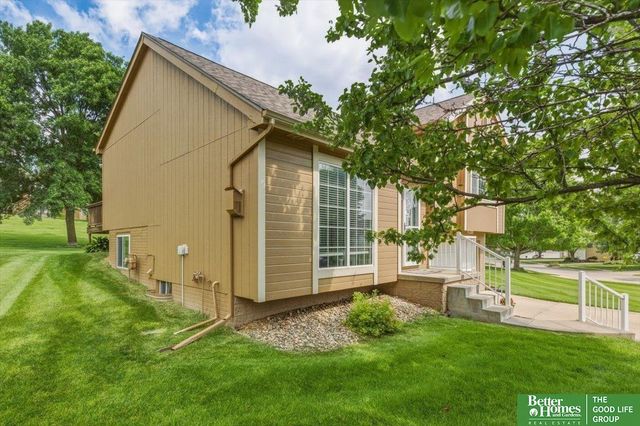 7504 N 77th Avenue, Omaha, NE 68122