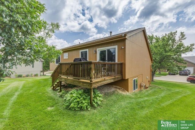 7504 N 77th Avenue, Omaha, NE 68122