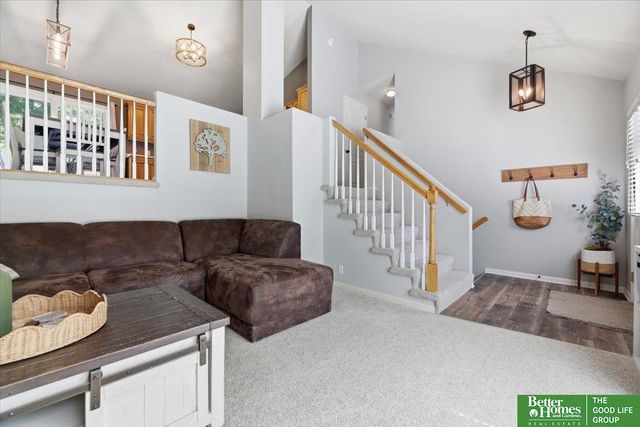 7504 N 77th Avenue, Omaha, NE 68122