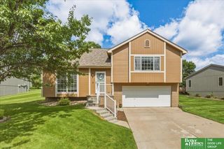 7504 N 77th Avenue, Omaha, NE 68122