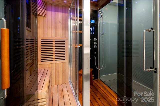 42 Spring Cove Road, Asheville, NC 28804