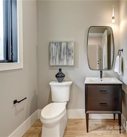 42 Spring Cove Road, Asheville, NC 28804