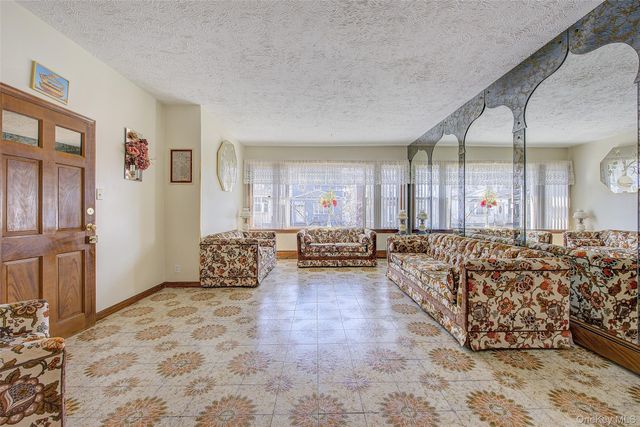 95-18 91st Street, Ozone Park, NY 11416