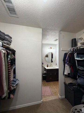 1251 La Fonda Street, Bernalillo, NM 87004