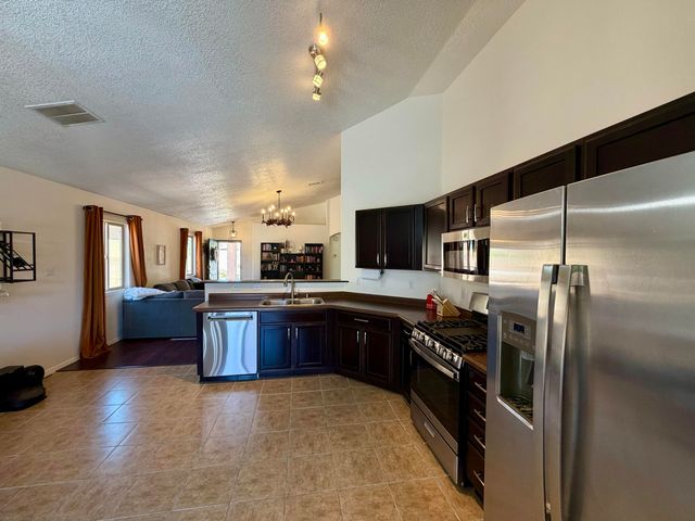 1251 La Fonda Street, Bernalillo, NM 87004