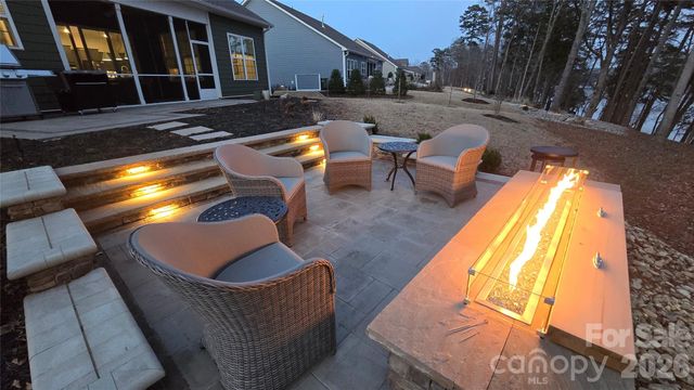 4012 Pollock View, Mount Holly, NC 28120