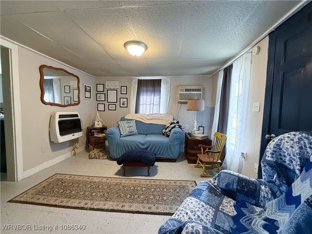 1230 Airport Road, Alma, AR 72921