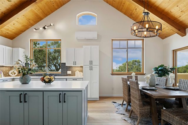 133 Jacinto Road, Santa Fe, NM 87508