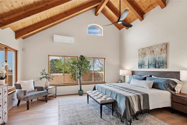 133 Jacinto Road, Santa Fe, NM 87508