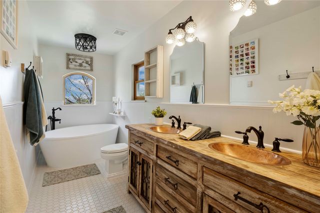 133 Jacinto Road, Santa Fe, NM 87508