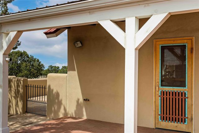 133 Jacinto Road, Santa Fe, NM 87508