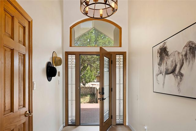 133 Jacinto Road, Santa Fe, NM 87508