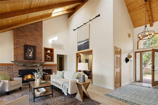 133 Jacinto Road, Santa Fe, NM 87508