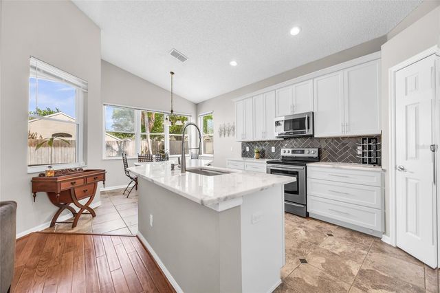 438 DARKWOOD AVENUE, Ocoee, FL 34761