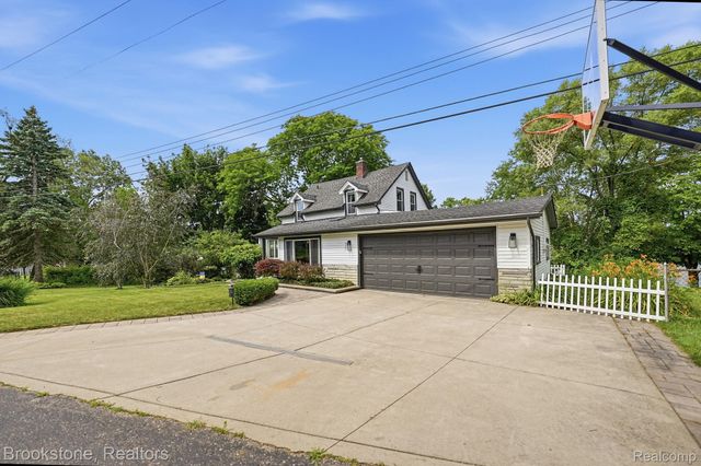 4174 Meyers Road, Independence Charter Township, MI 48329