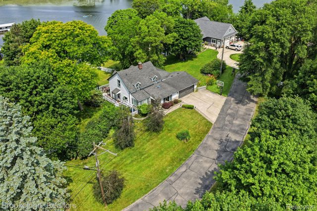 4174 Meyers Road, Independence Charter Township, MI 48329