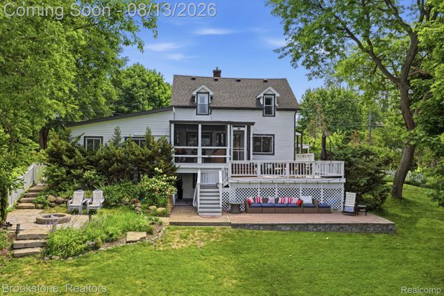 4174 Meyers Road, Independence Charter Township, MI 48329