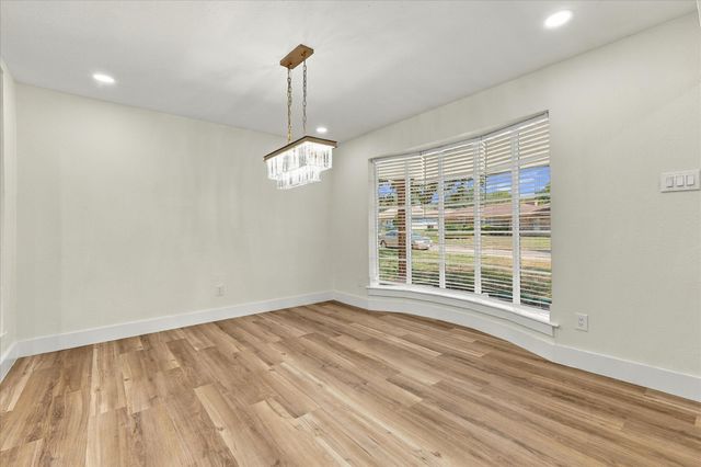 115 N Venice Drive, Duncanville, TX 75116