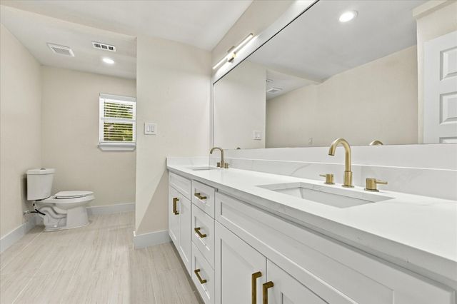 115 N Venice Drive, Duncanville, TX 75116
