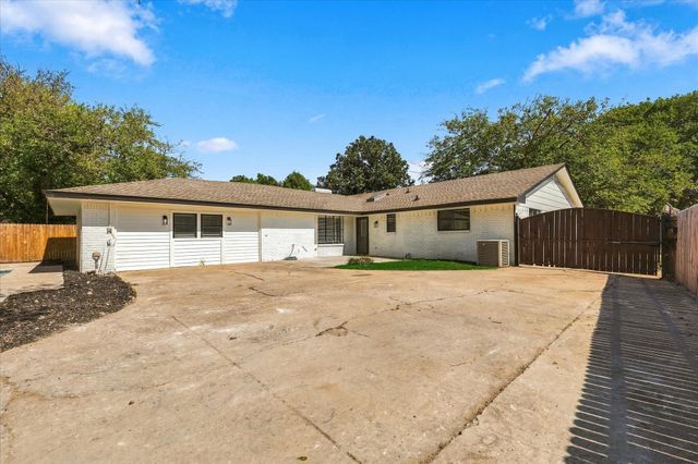 115 N Venice Drive, Duncanville, TX 75116