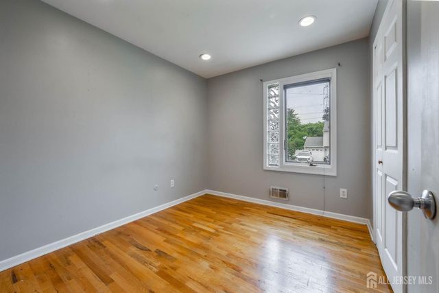 4 Patricia Avenue, Edison, NJ 08837